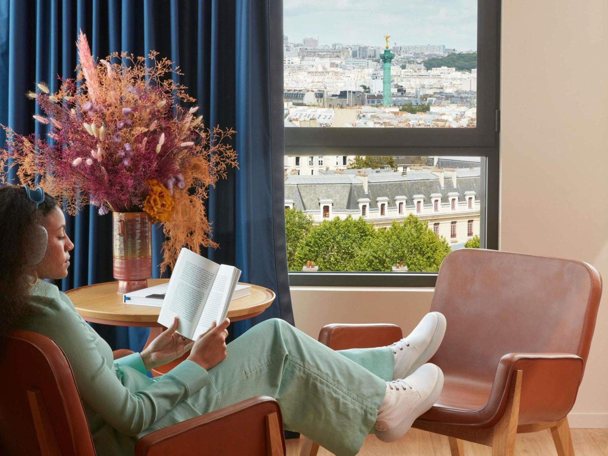Studio Panorama Junior Suite River Seine Eiffel Tower view